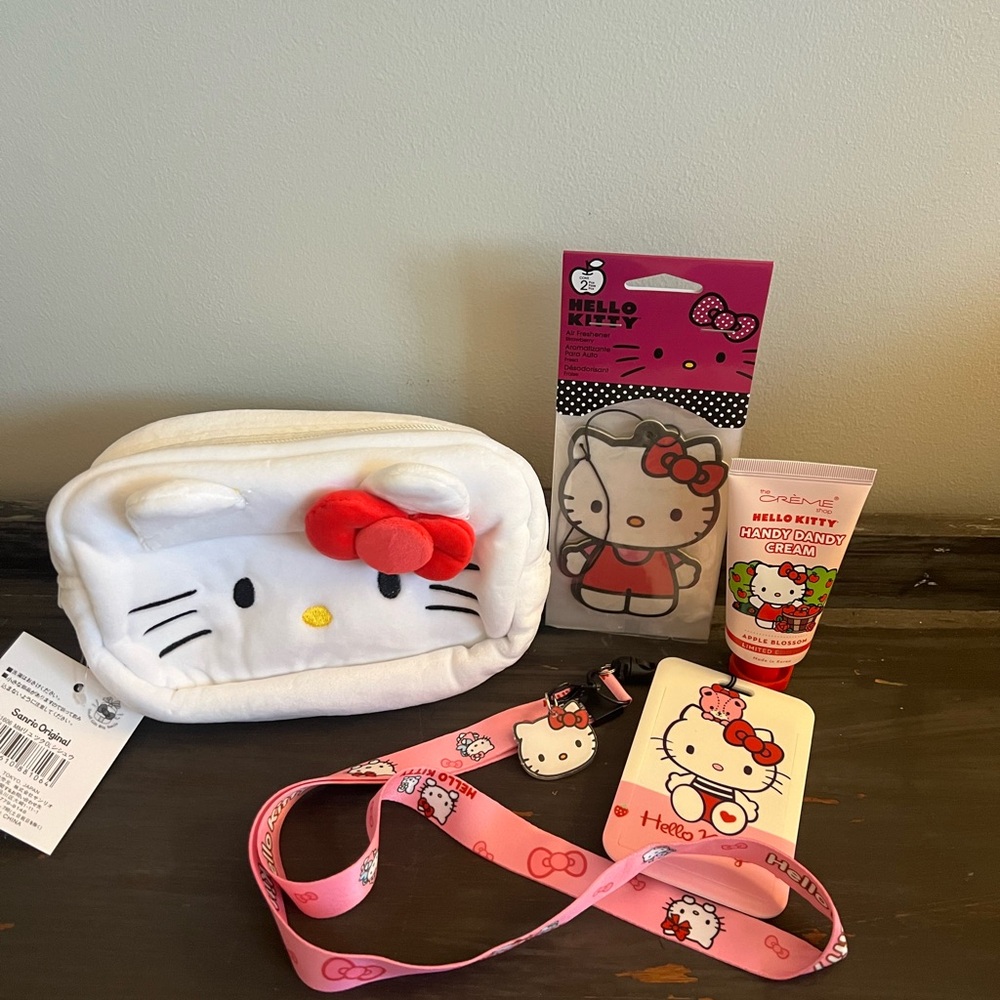 Hello Kitty On The Go Bundle